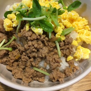 そぼろ丼